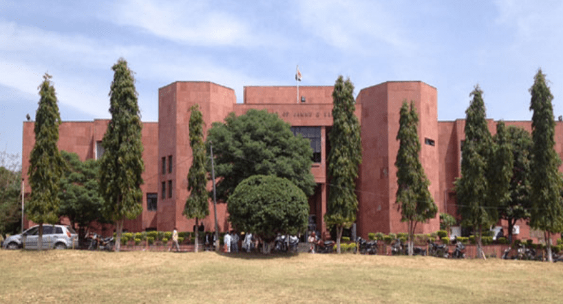 Cannot withhold family pension from widow due to divorce proceedings during husband's lifetime: Jammu and Kashmir High Court
